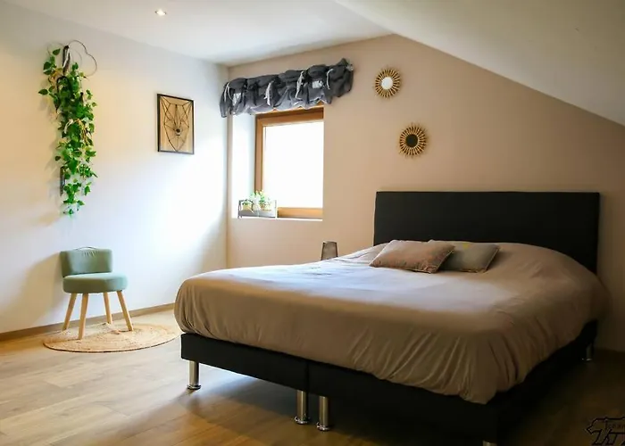 בית נופש De La Ravanne *